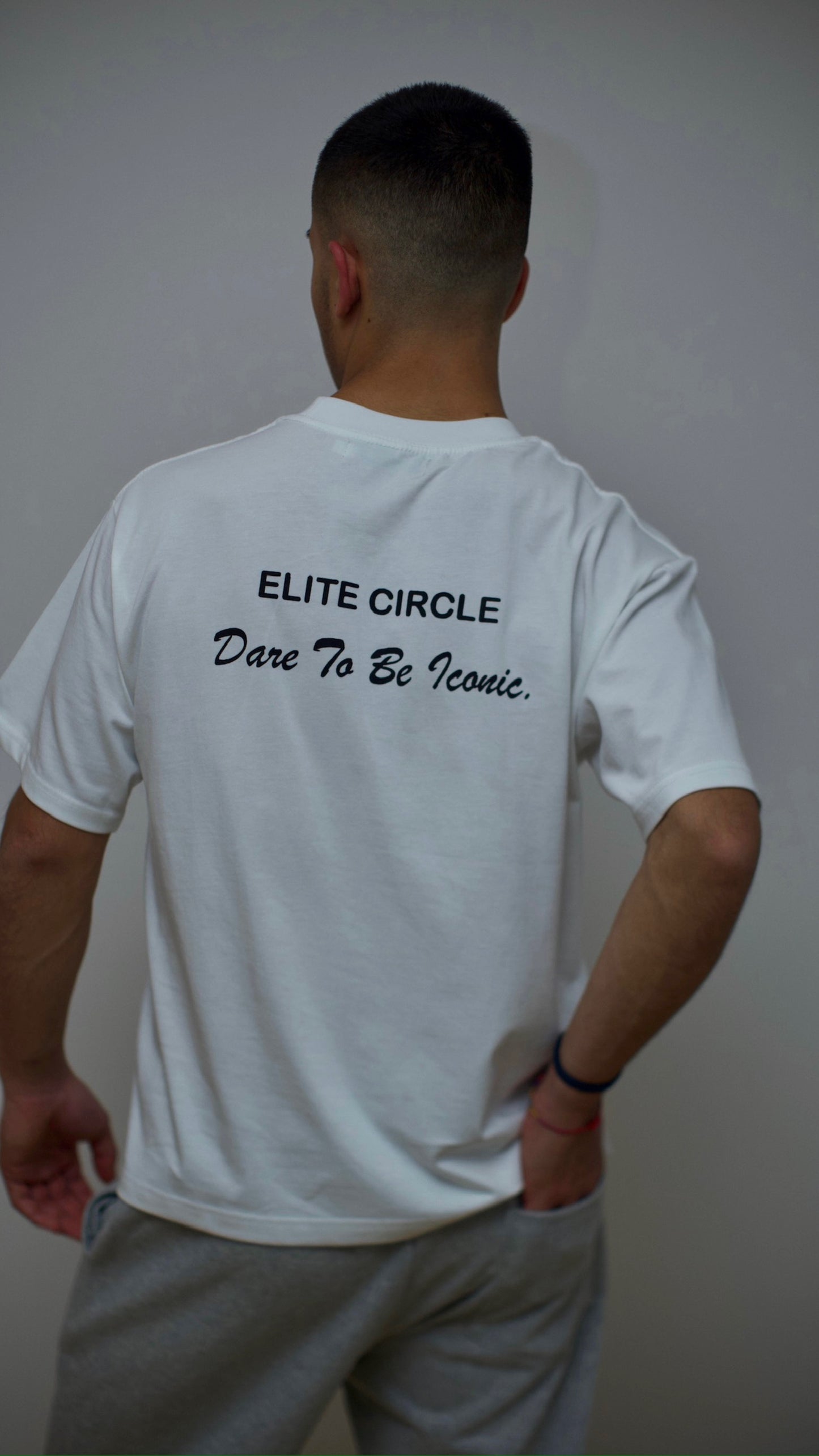 ELITE CIRCLE Oversized T-Shirt